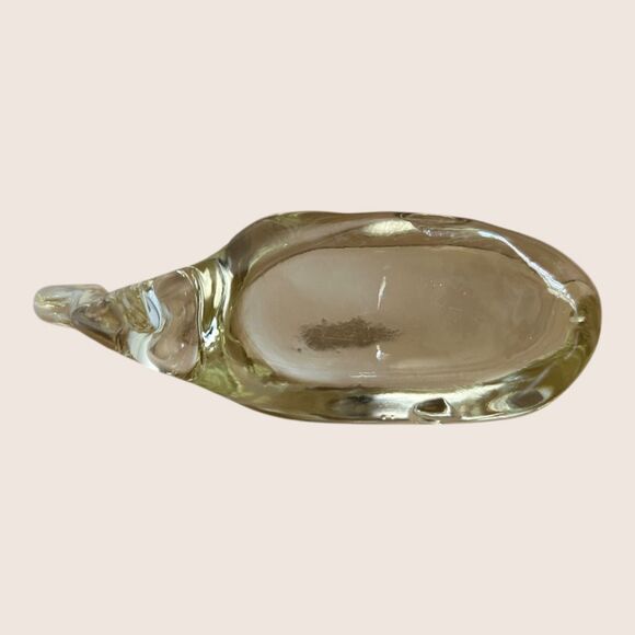 🐳 VTG SMALL GLASS WHALE FIGURINE NO CHIPS NO CRACKS 5" x 2" - Picture 2 of 6